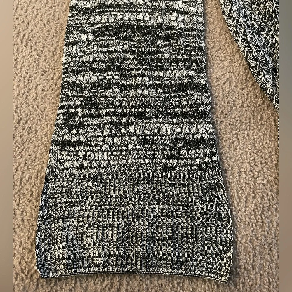 Victoria’s Secret scarf